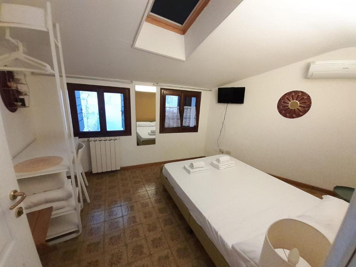 Hotel Blooming Gate Venezia Esterno foto