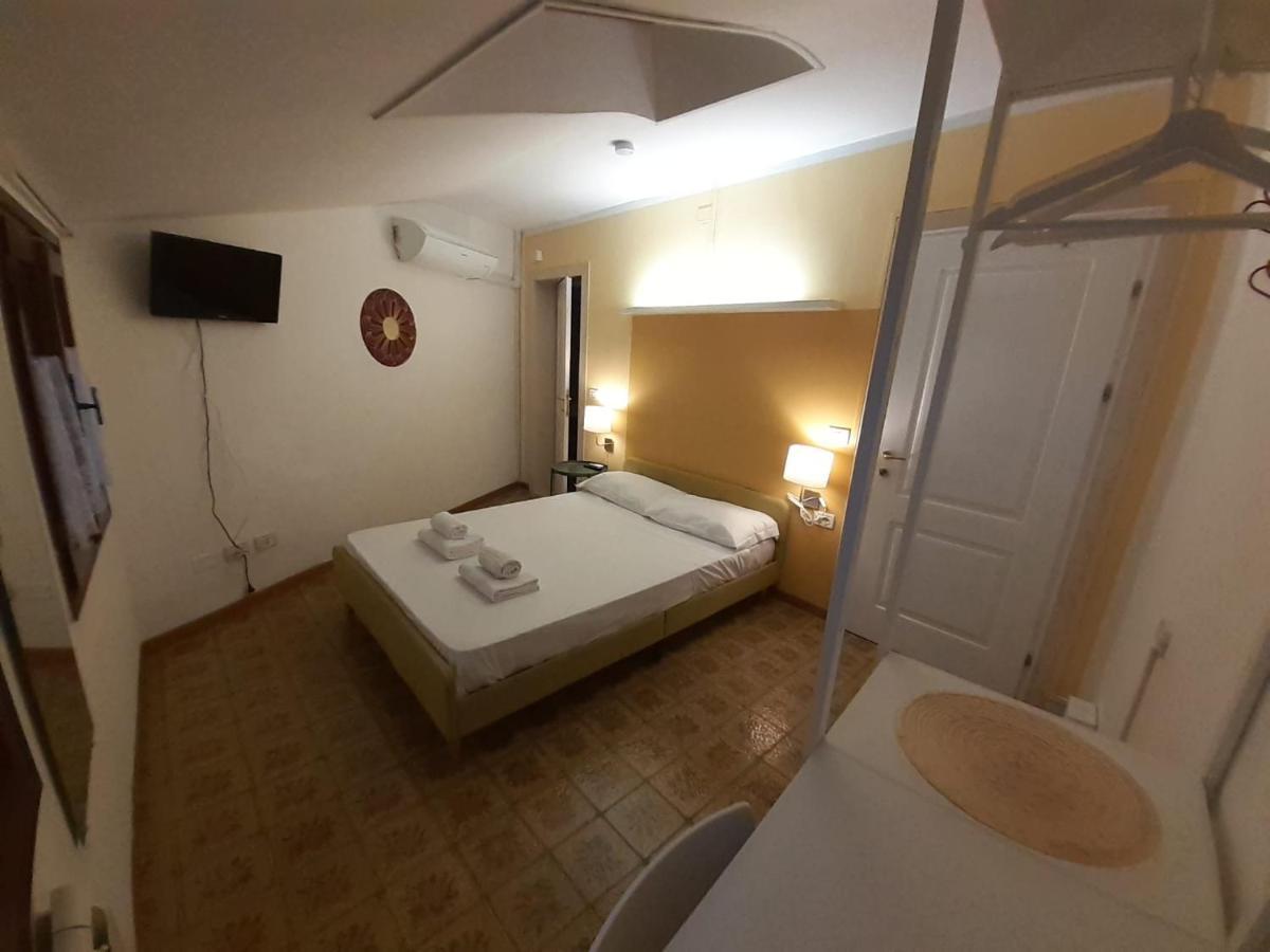 Hotel Blooming Gate Venezia Esterno foto