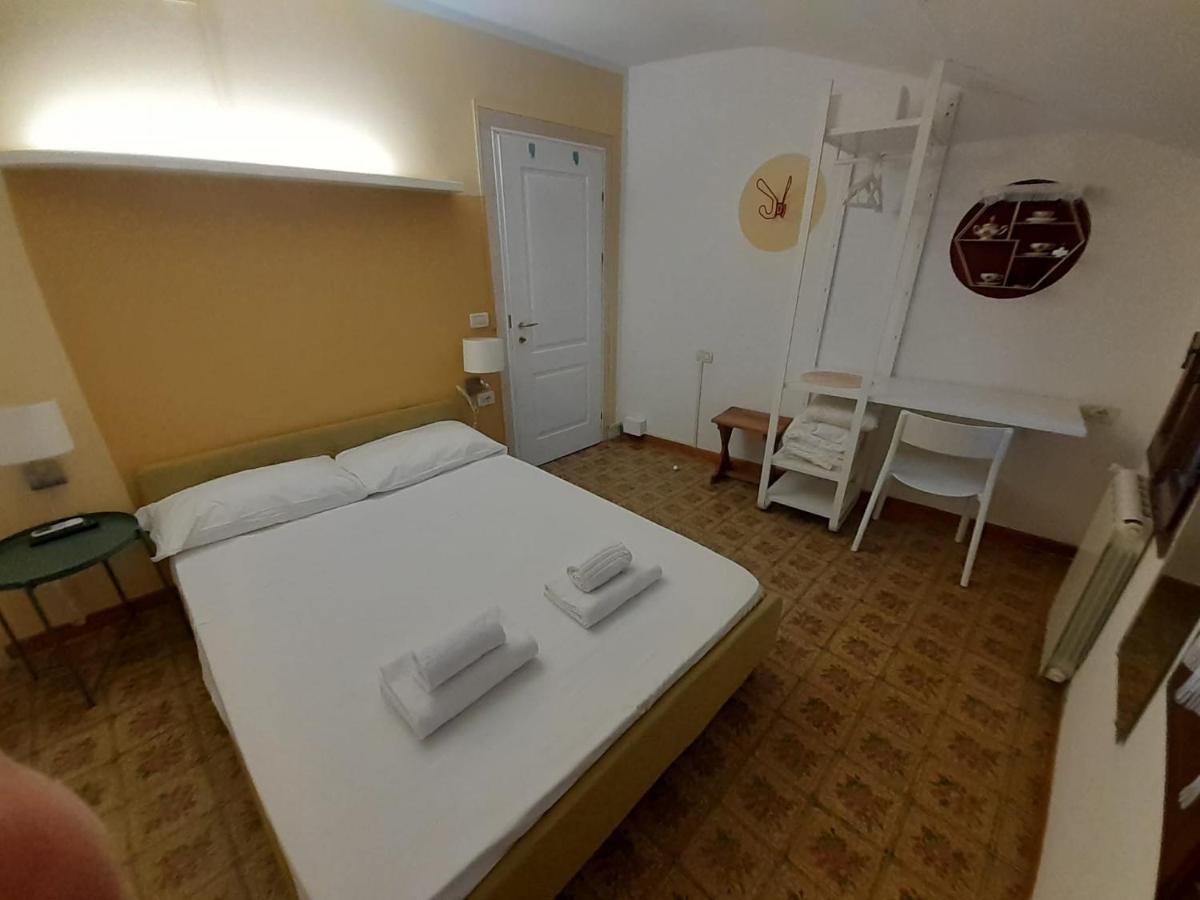 Hotel Blooming Gate Venezia Esterno foto